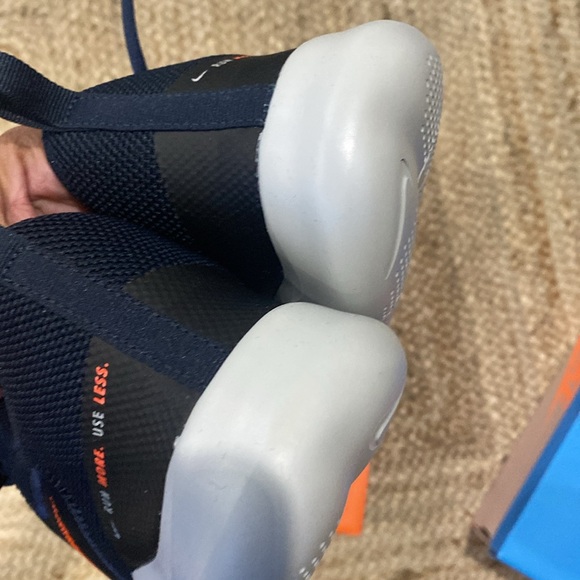 Nike Flex Experience Run 10, US10 BNIB - Picture 4 of 7